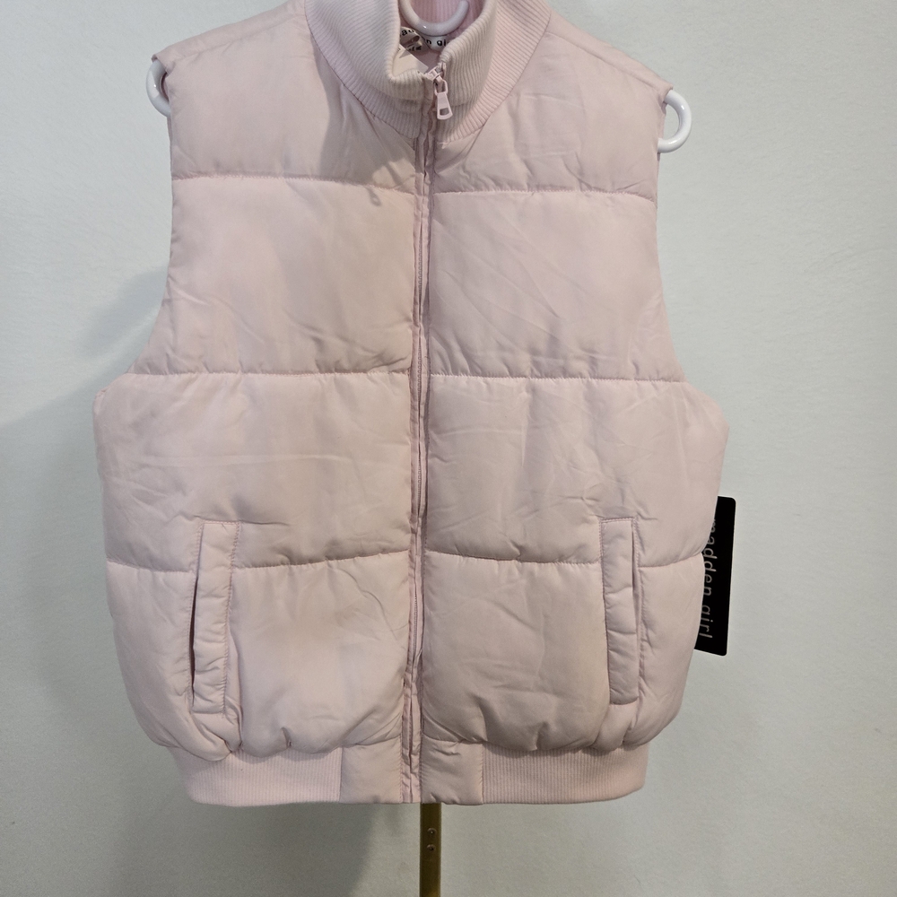 Madden Girl
Women's Ribbed-Trim Puffer Vest